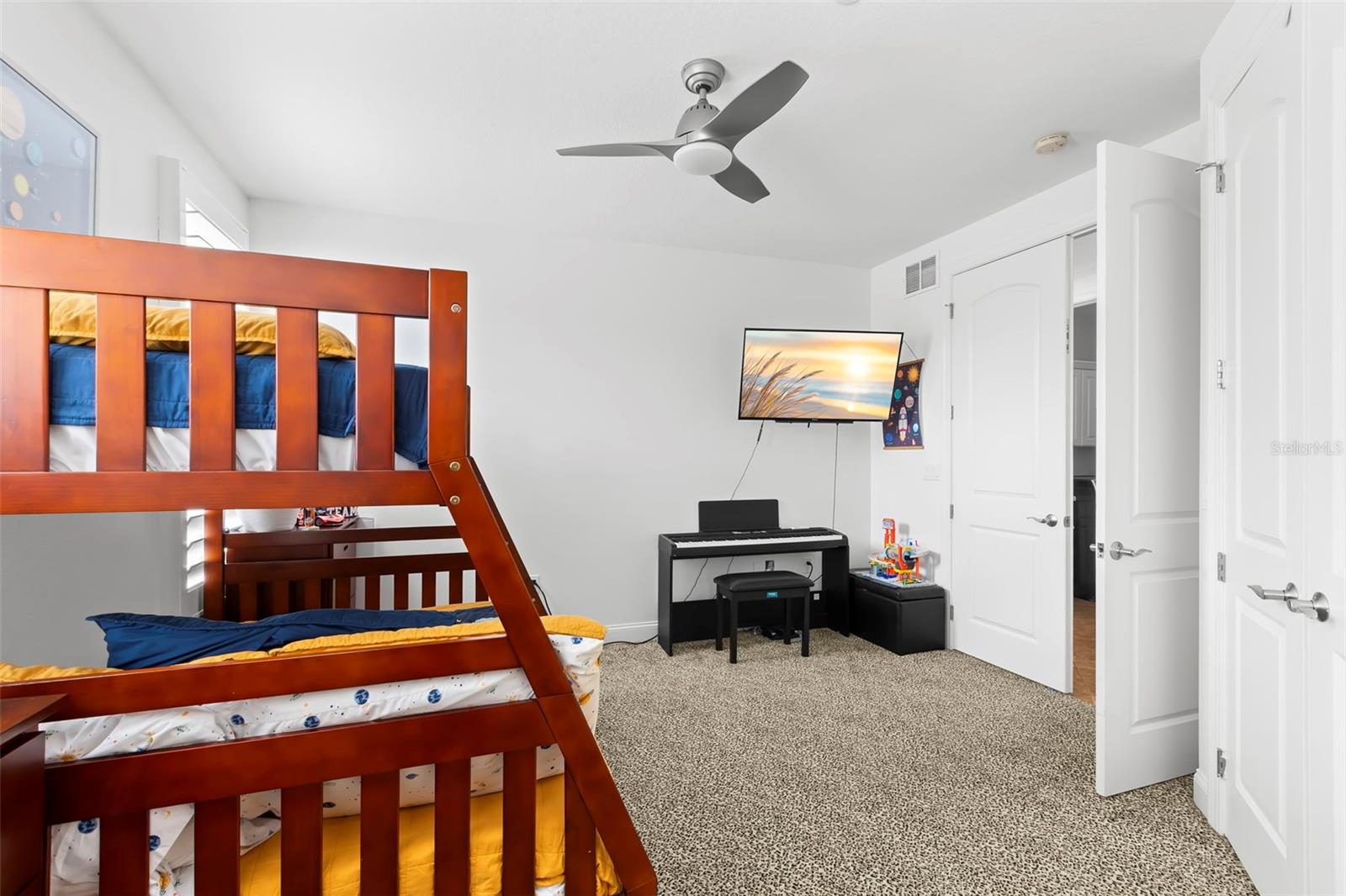 6 ACADEMY WAY S #221 — photo 38