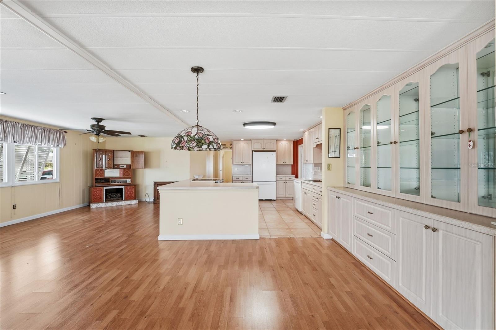 118 MARTINIQUE RD — photo 20