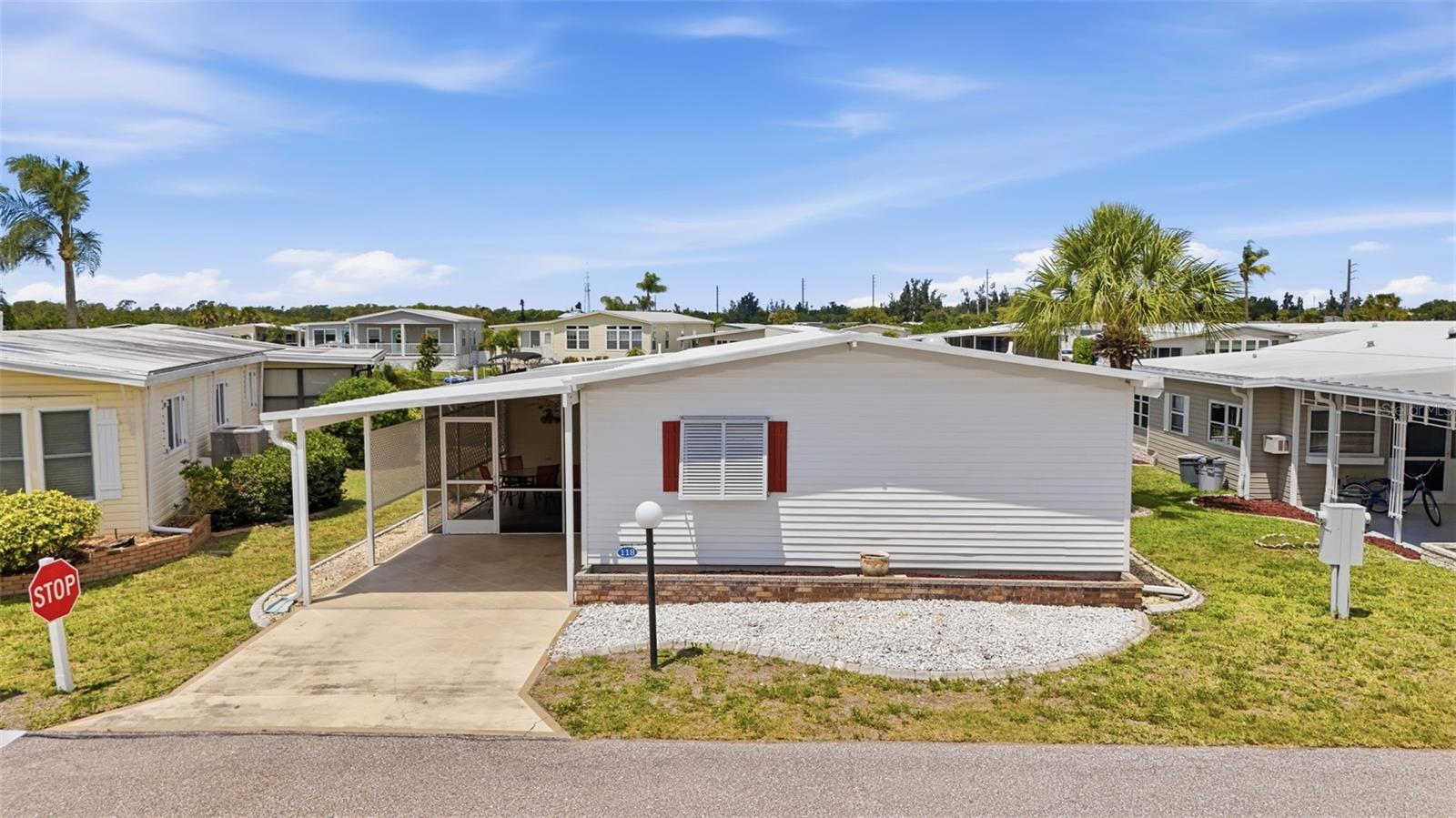 118 MARTINIQUE RD — photo 10