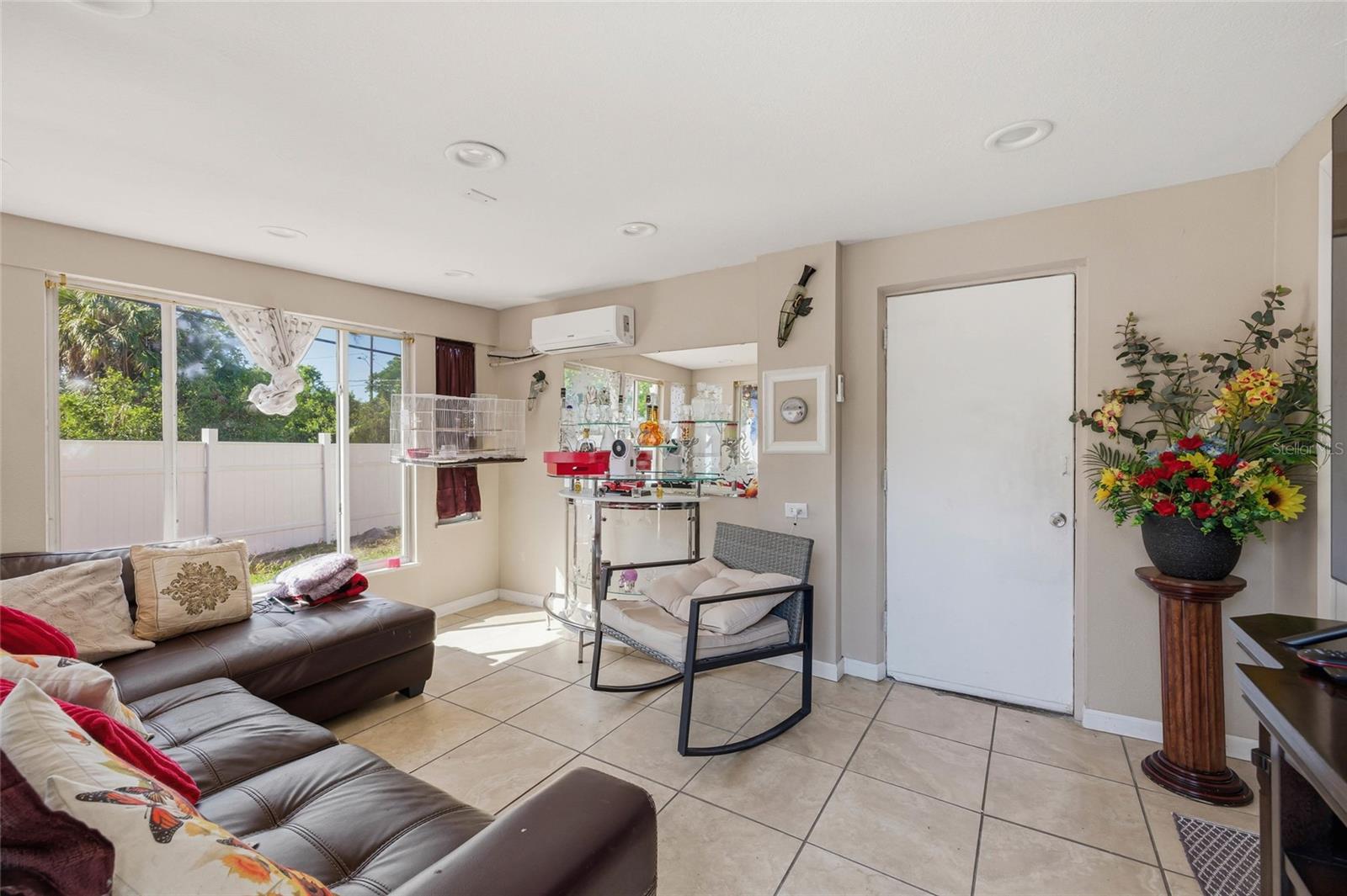 6760 RUNNEL DR — photo 28