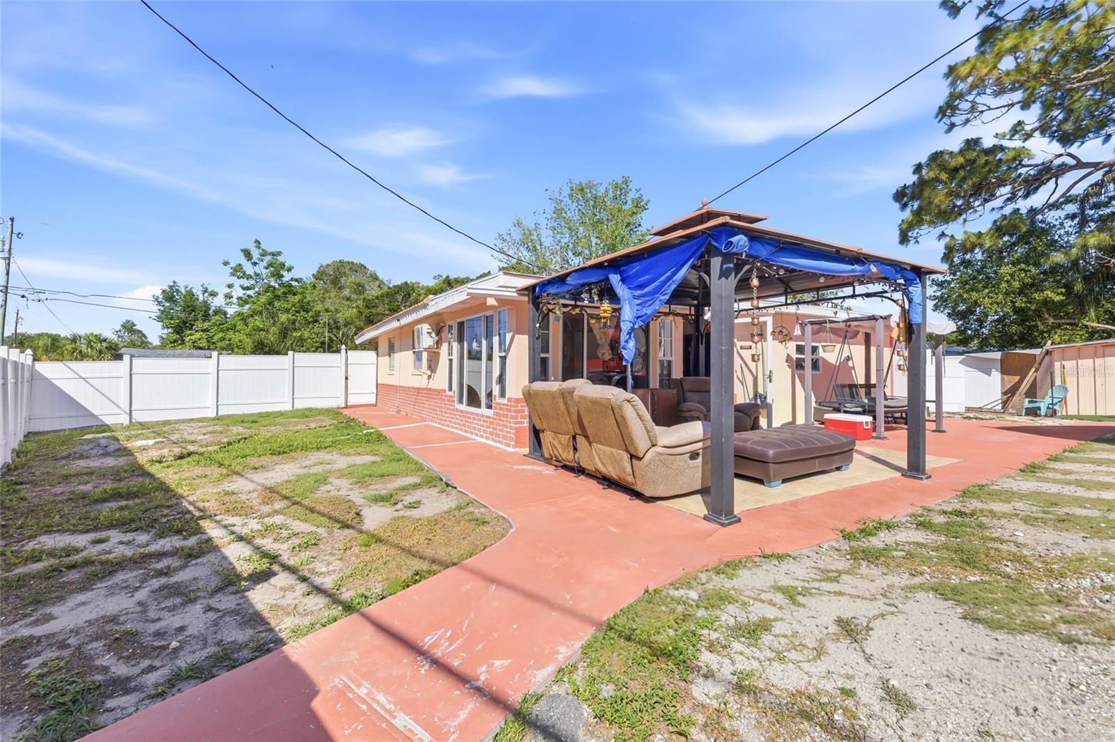 6760 RUNNEL DR — photo 34