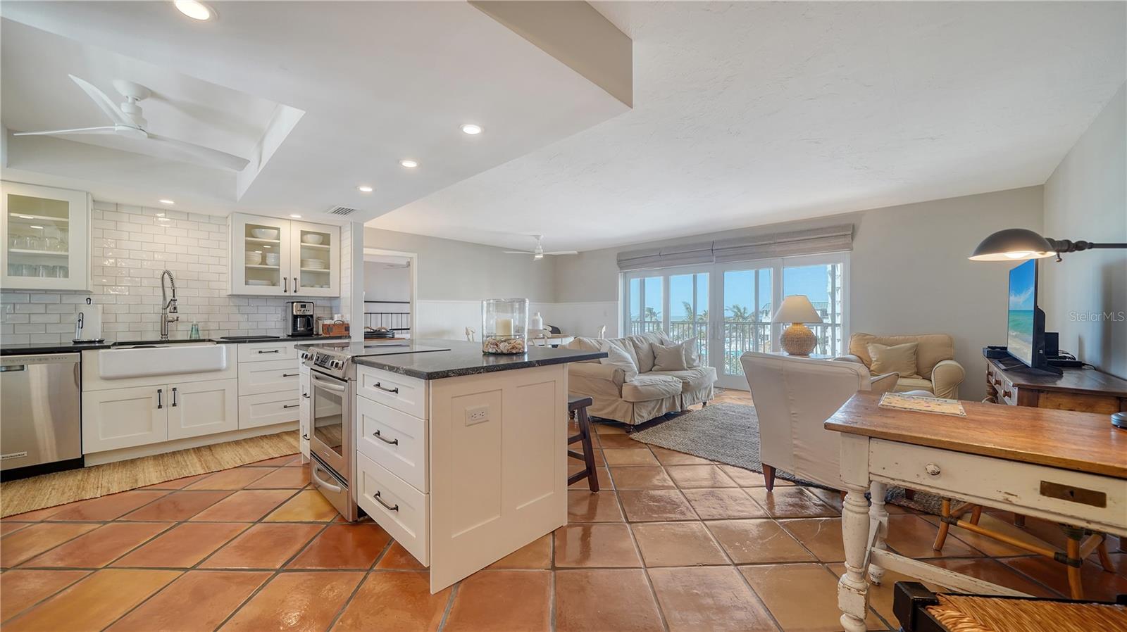 800 BENJAMIN FRANKLIN DR #406 — photo 4