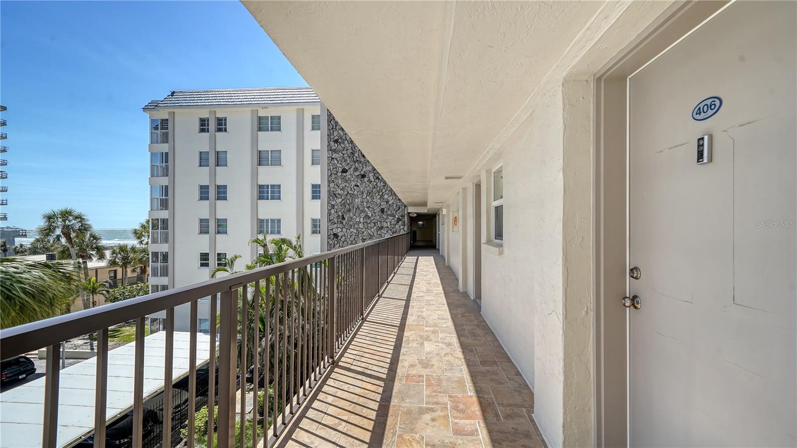 800 BENJAMIN FRANKLIN DR #406 — photo 3