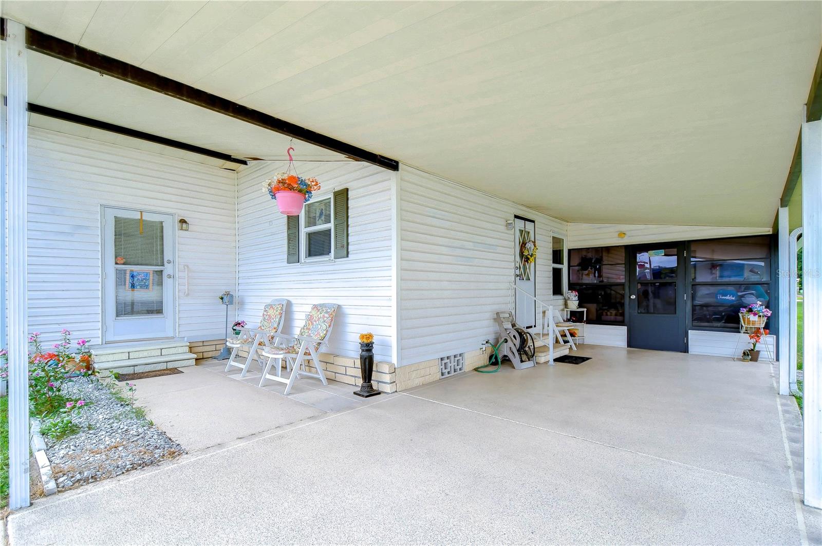 3843 DAMIAN DR — photo 5