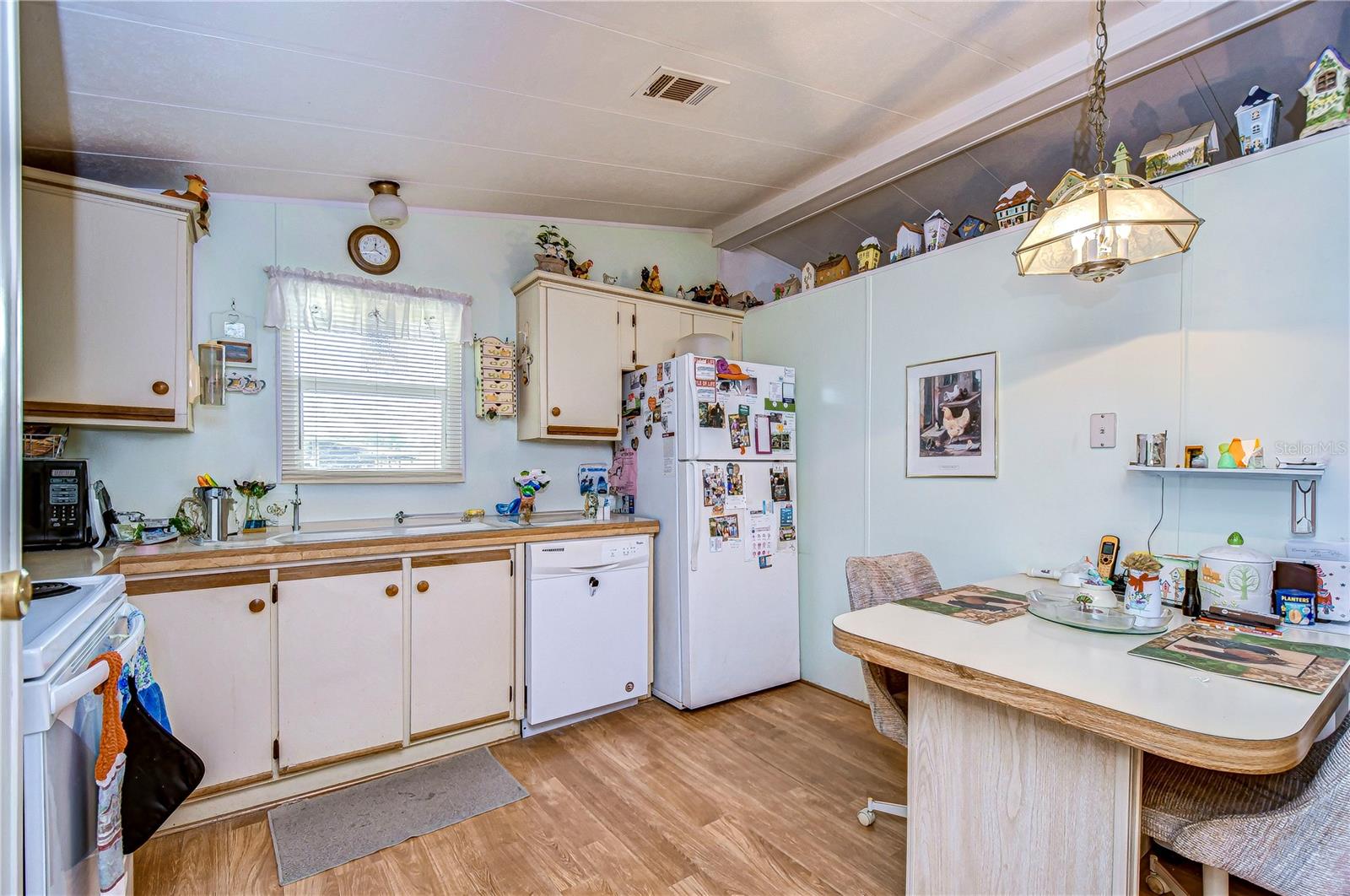 3843 DAMIAN DR — photo 14
