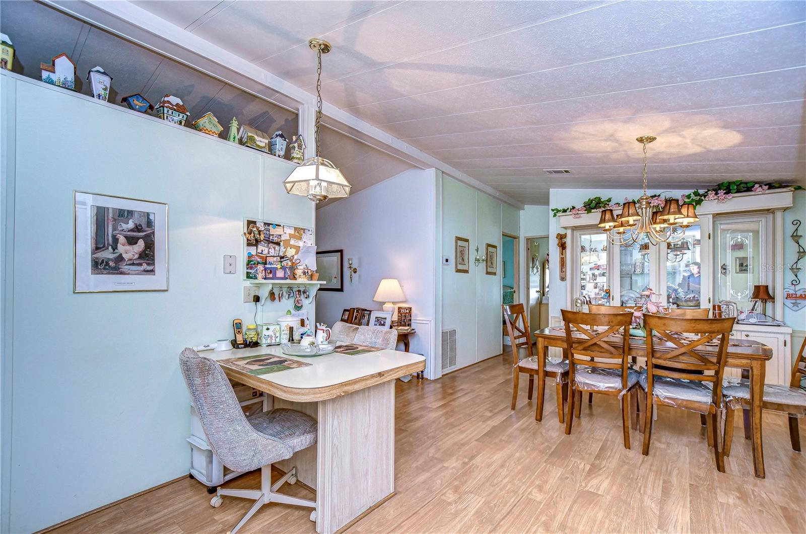 3843 DAMIAN DR — photo 17