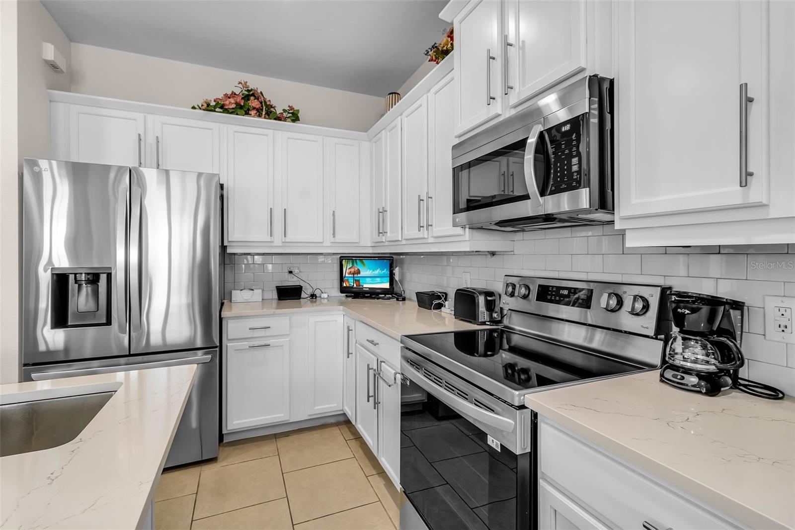 7004 VISTA BELLA DR — photo 20