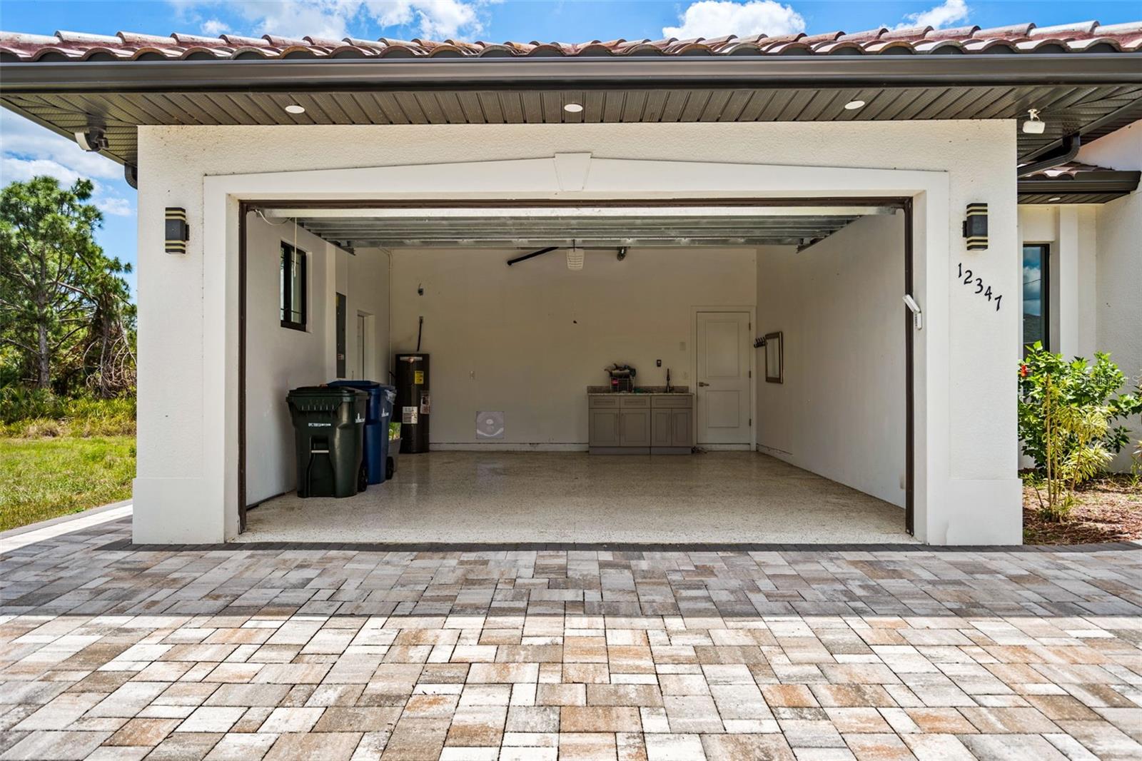12347 DURANGO AVE — photo 41