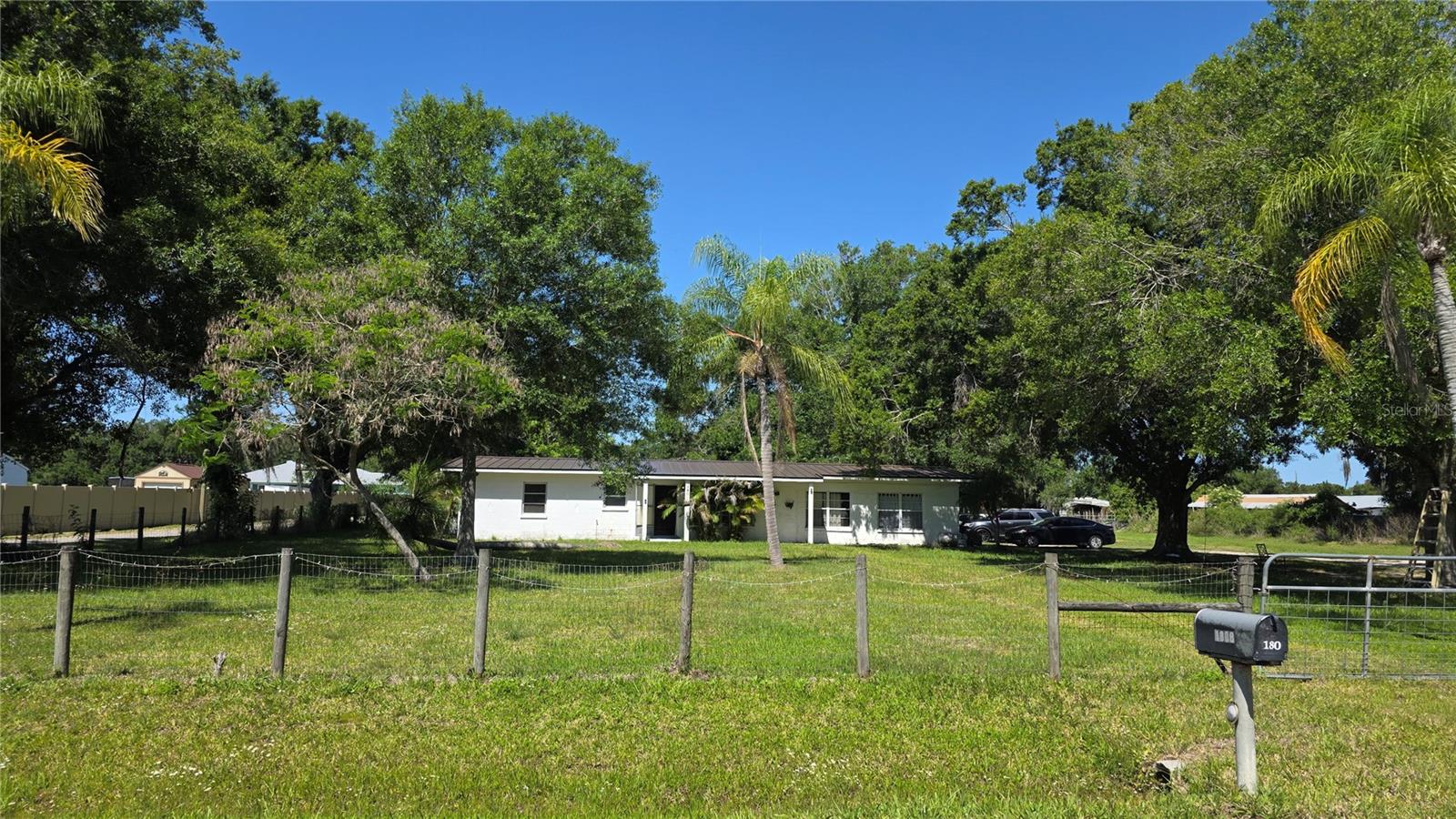 1808 ZIPPERER RD — photo 2