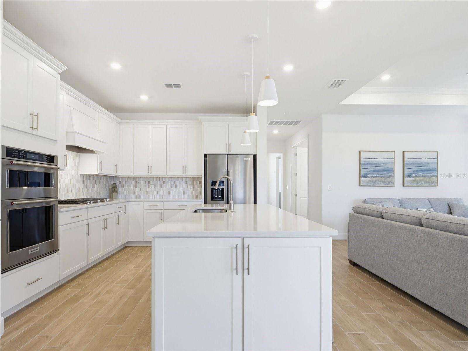 10408 SEA BREEZE RIDGE DR — photo 7