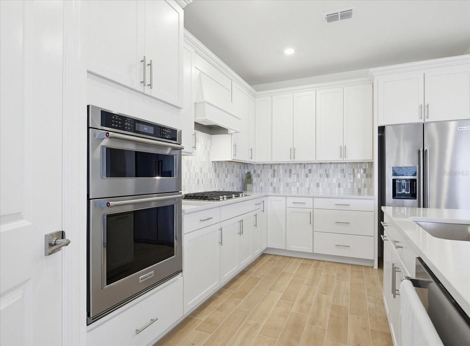 10408 SEA BREEZE RIDGE DR — photo 10