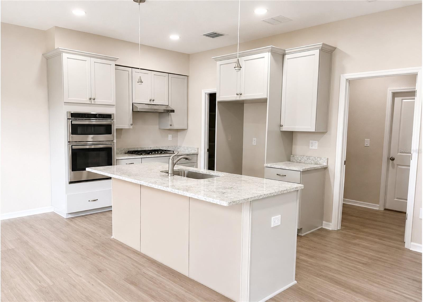 411 SHANNON ESTATES CT — photo 5