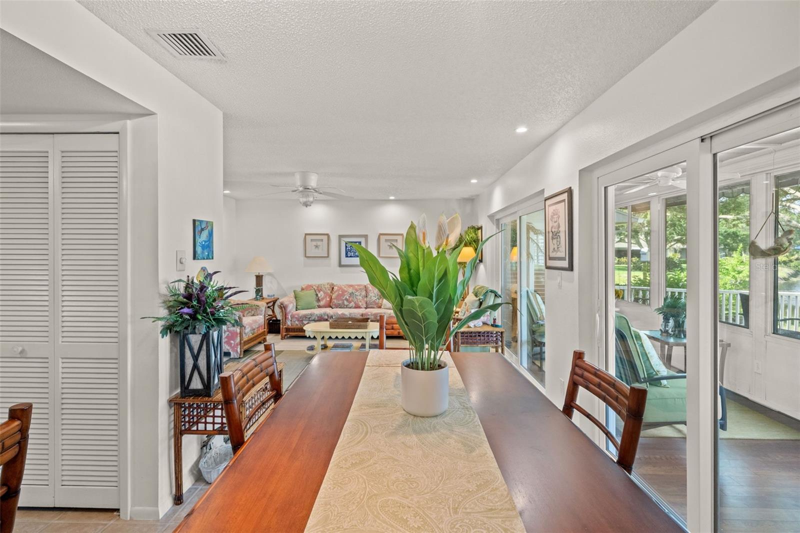 140 ASHLEY LN — photo 12