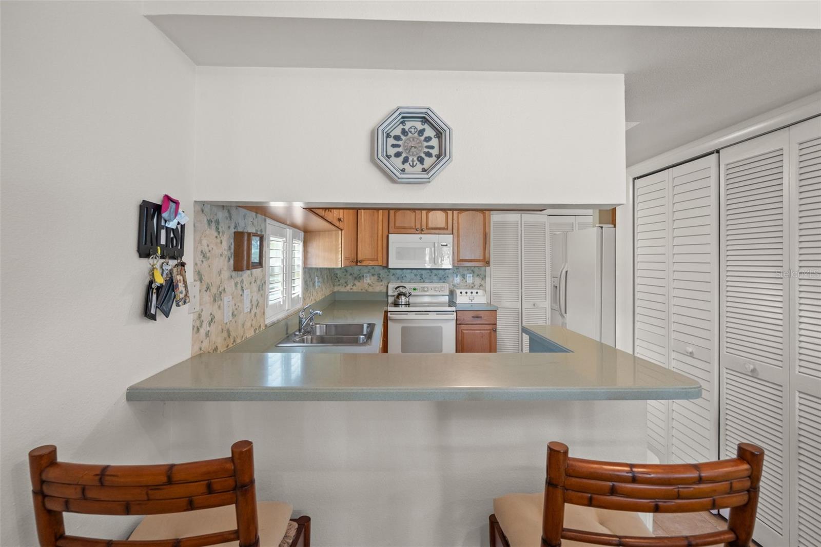 140 ASHLEY LN — photo 11