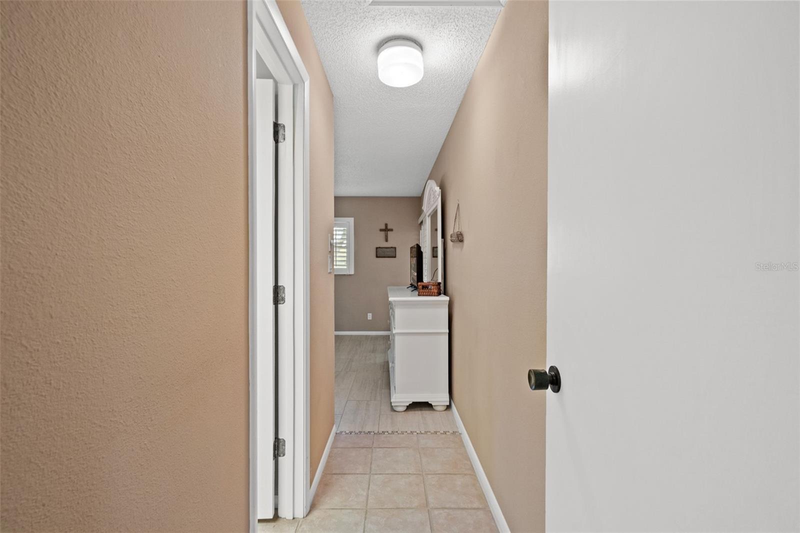 140 ASHLEY LN — photo 22