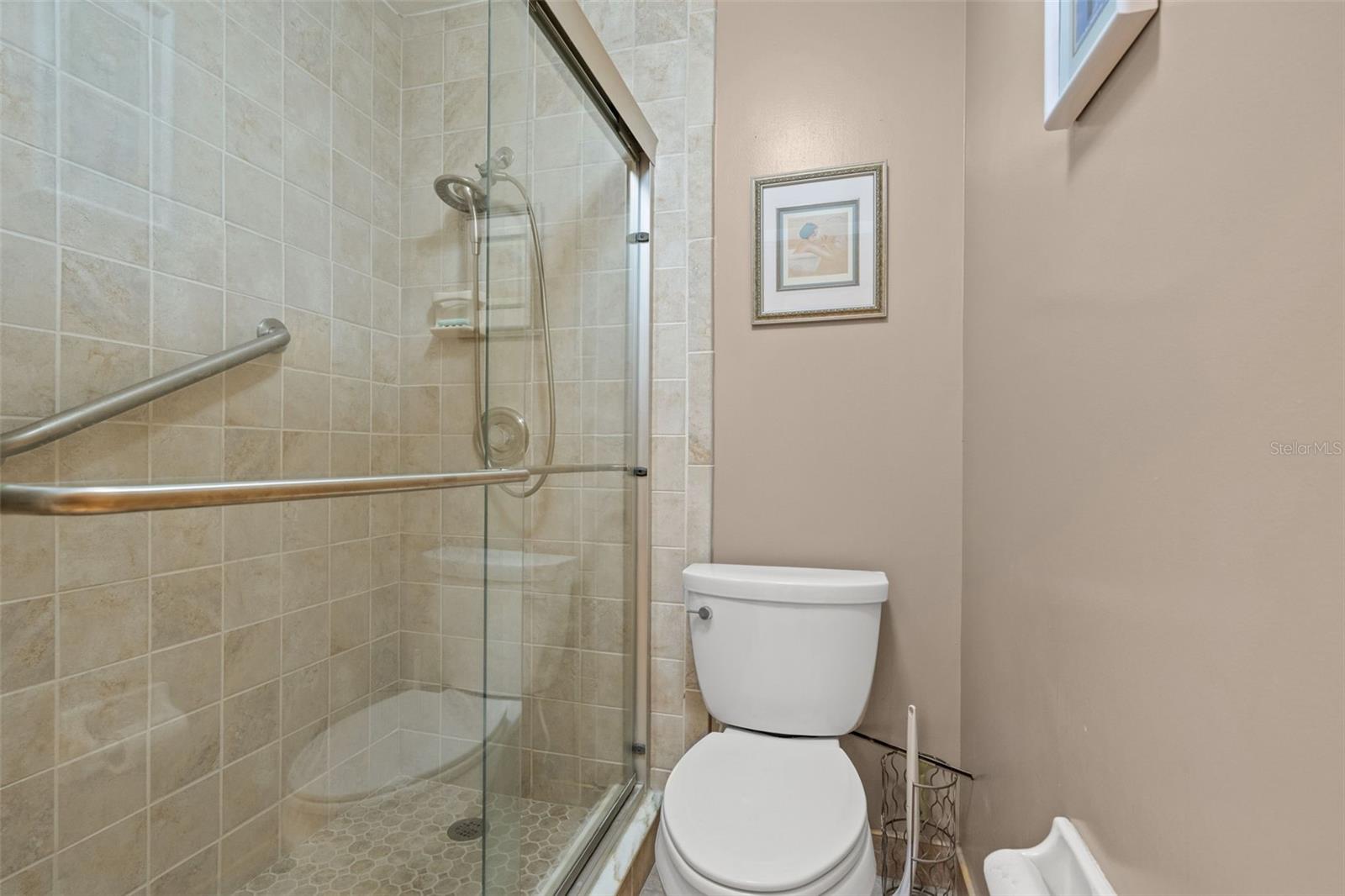 140 ASHLEY LN — photo 26
