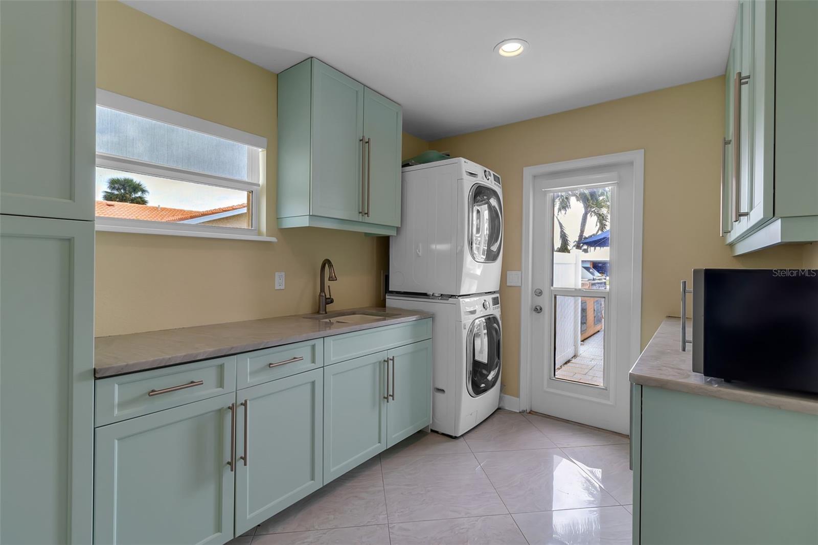 524 HORNBLOWER LN — photo 26