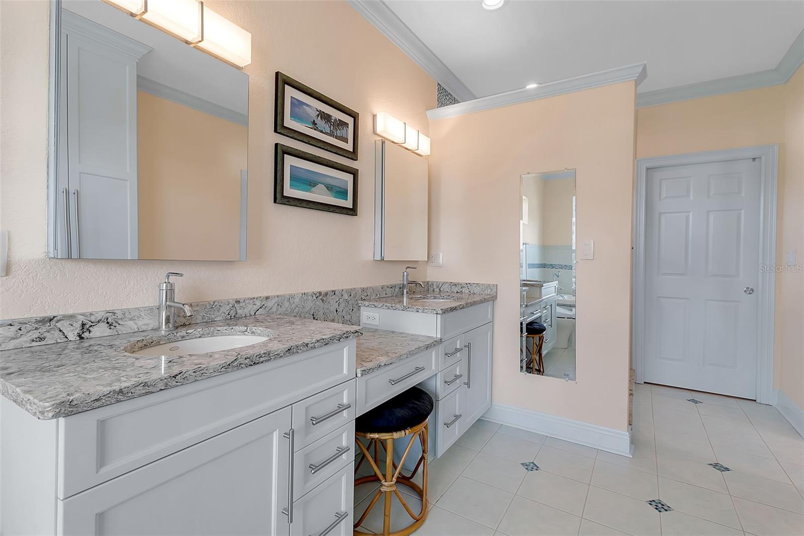 524 HORNBLOWER LN — photo 44