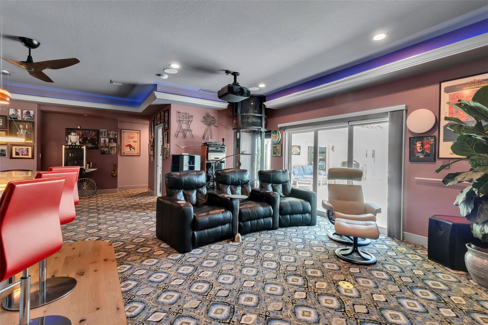 524 HORNBLOWER LN — photo 30