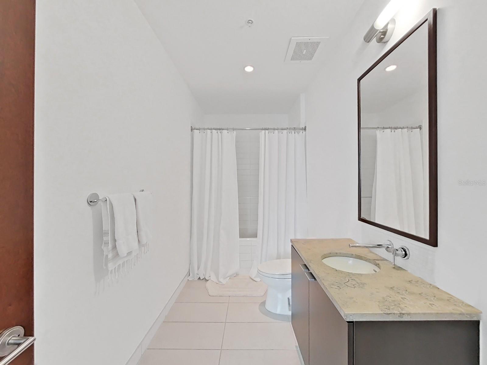 912 CHANNELSIDE DR #2805 — photo 30