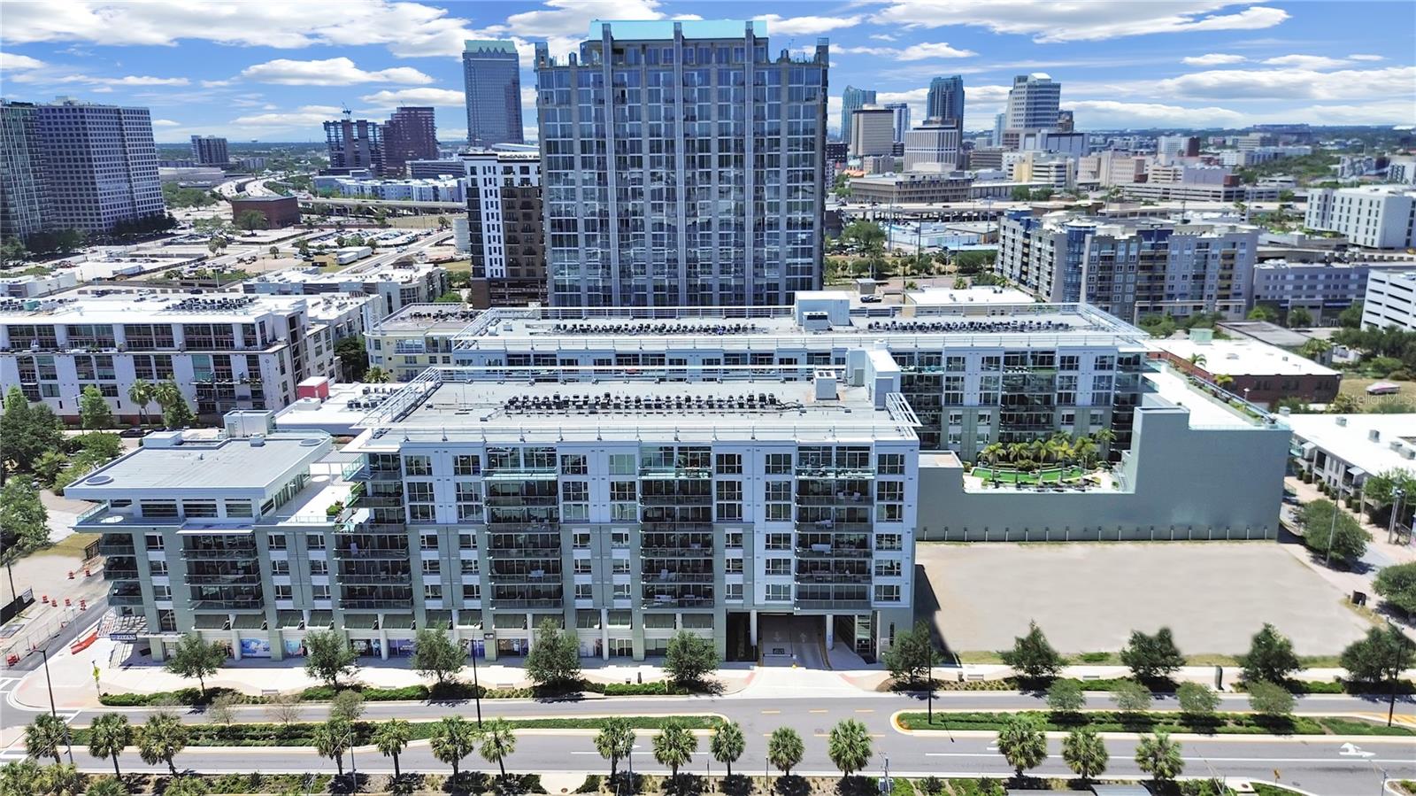 912 CHANNELSIDE DR #2805 — photo 2