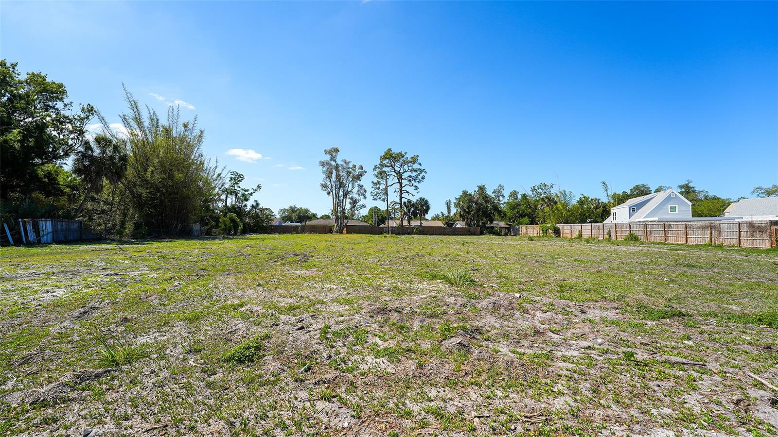 2424 ASHTON RD — photo 4