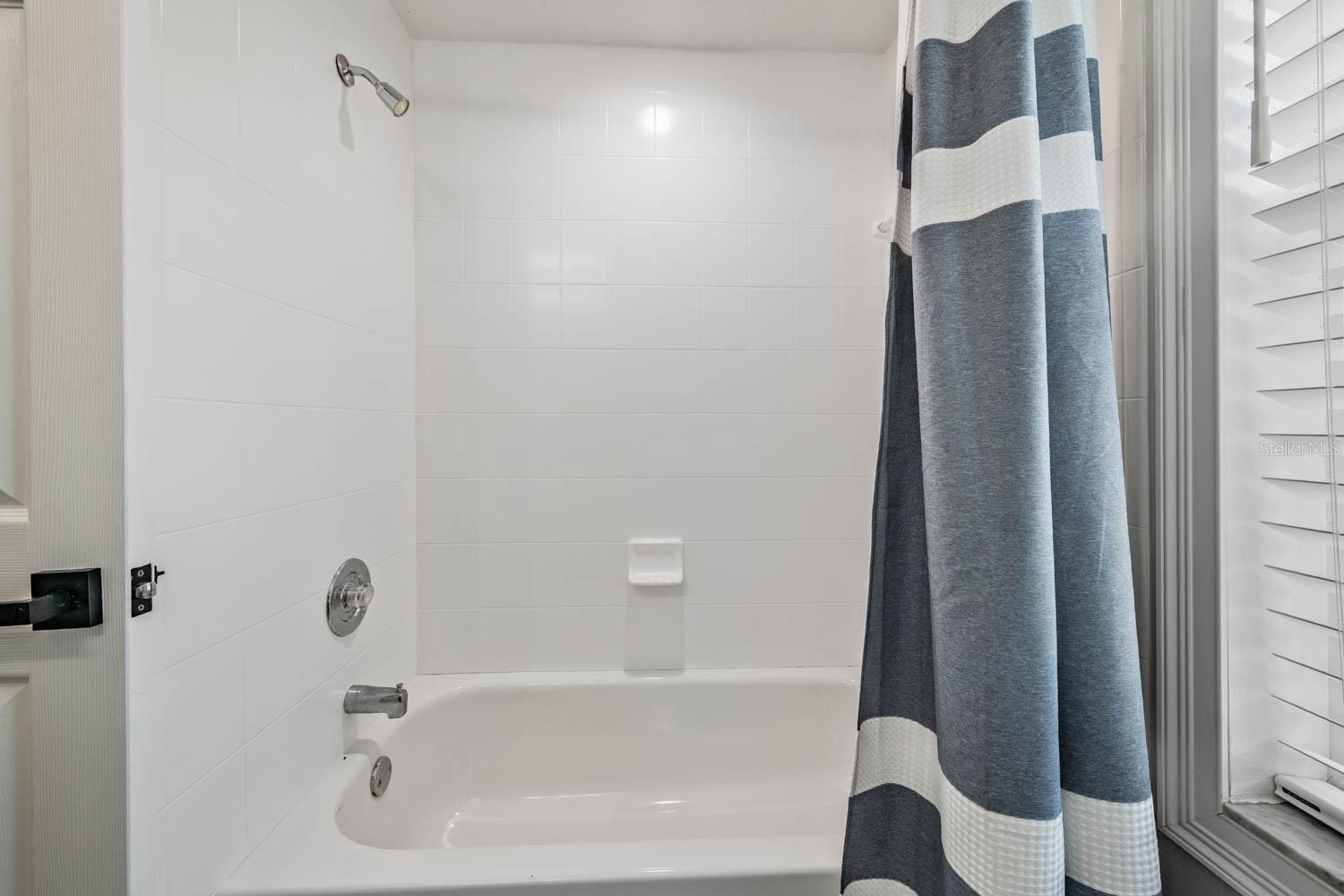 17833 HYLAND LN — photo 38