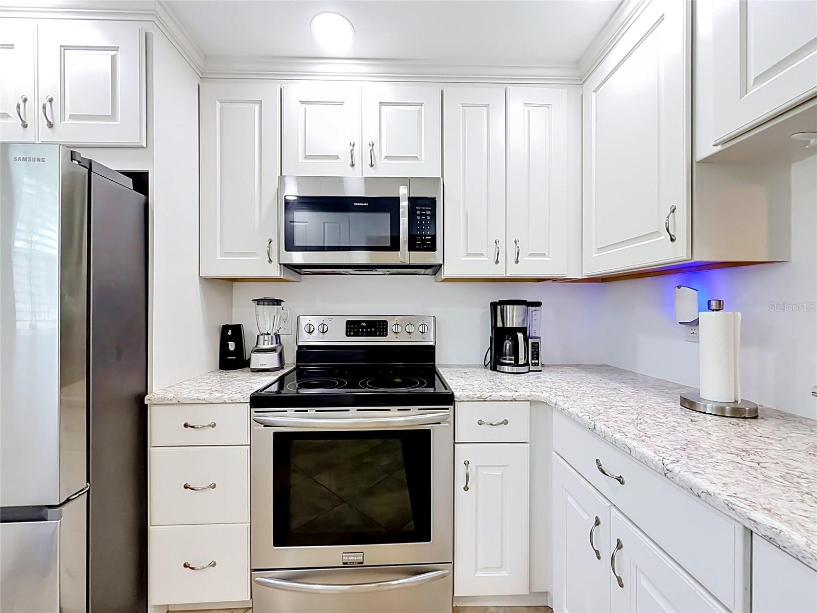 2650 COUNTRYSIDE BLVD #E103 — photo 7