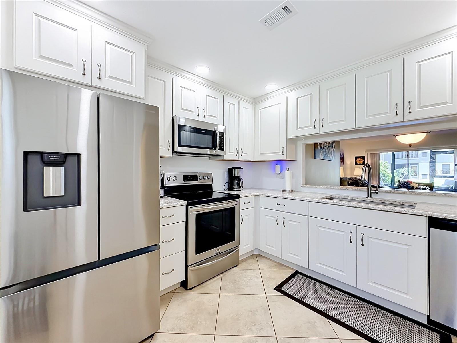 2650 COUNTRYSIDE BLVD #E103 — photo 5