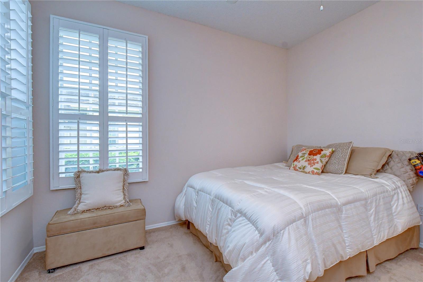 9815 GINGERWOOD DR — photo 10