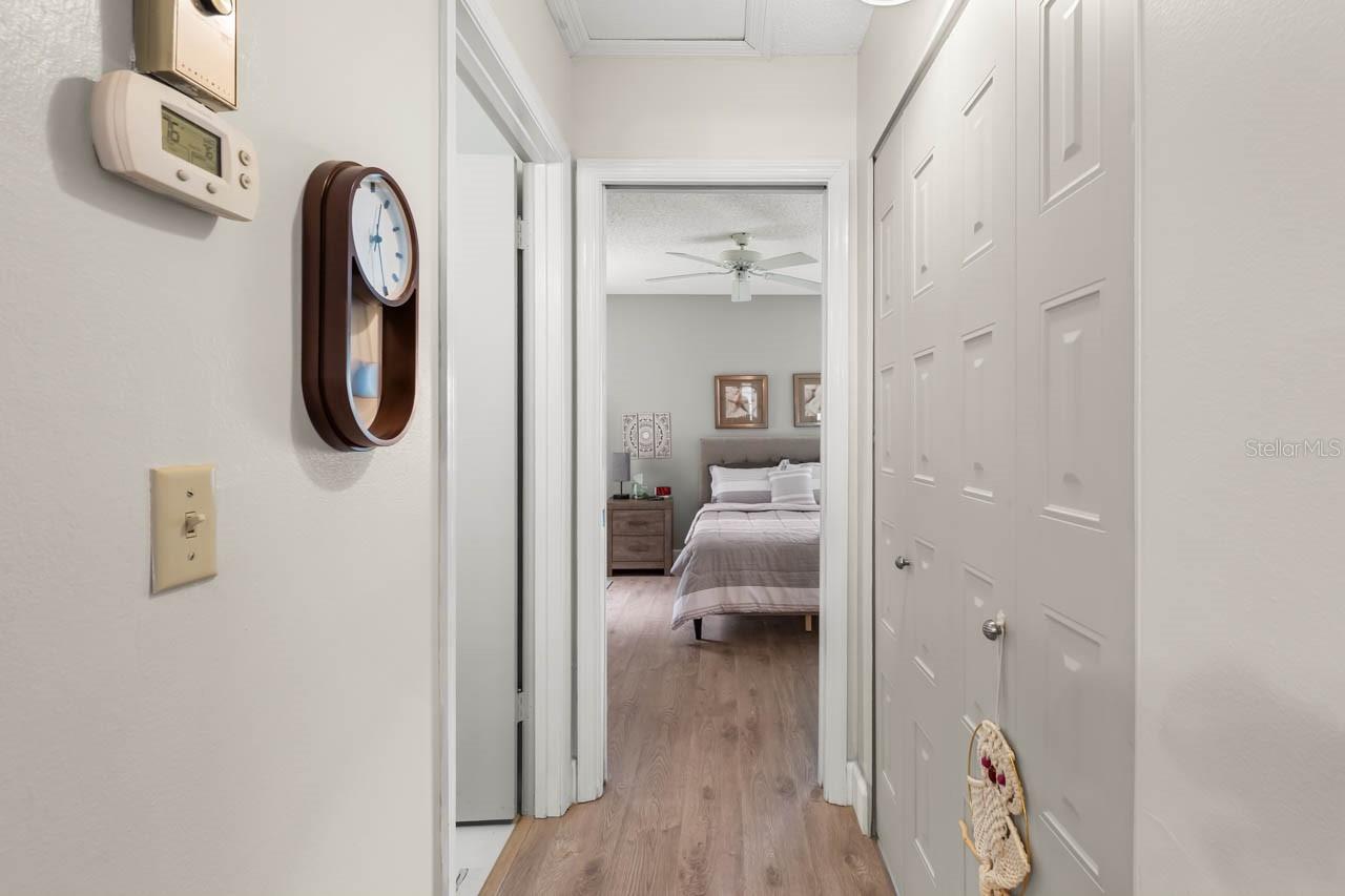330 GLOUCESTER BLVD — photo 15