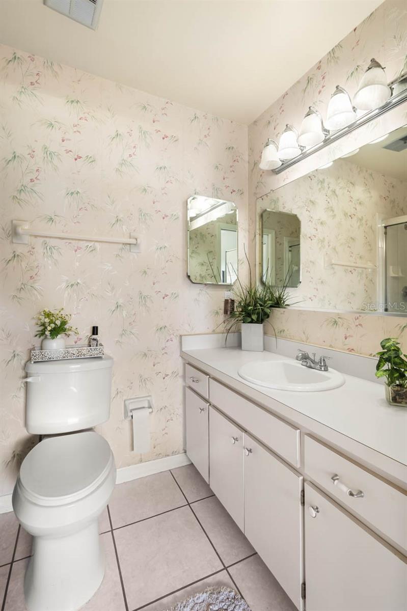 330 GLOUCESTER BLVD — photo 21