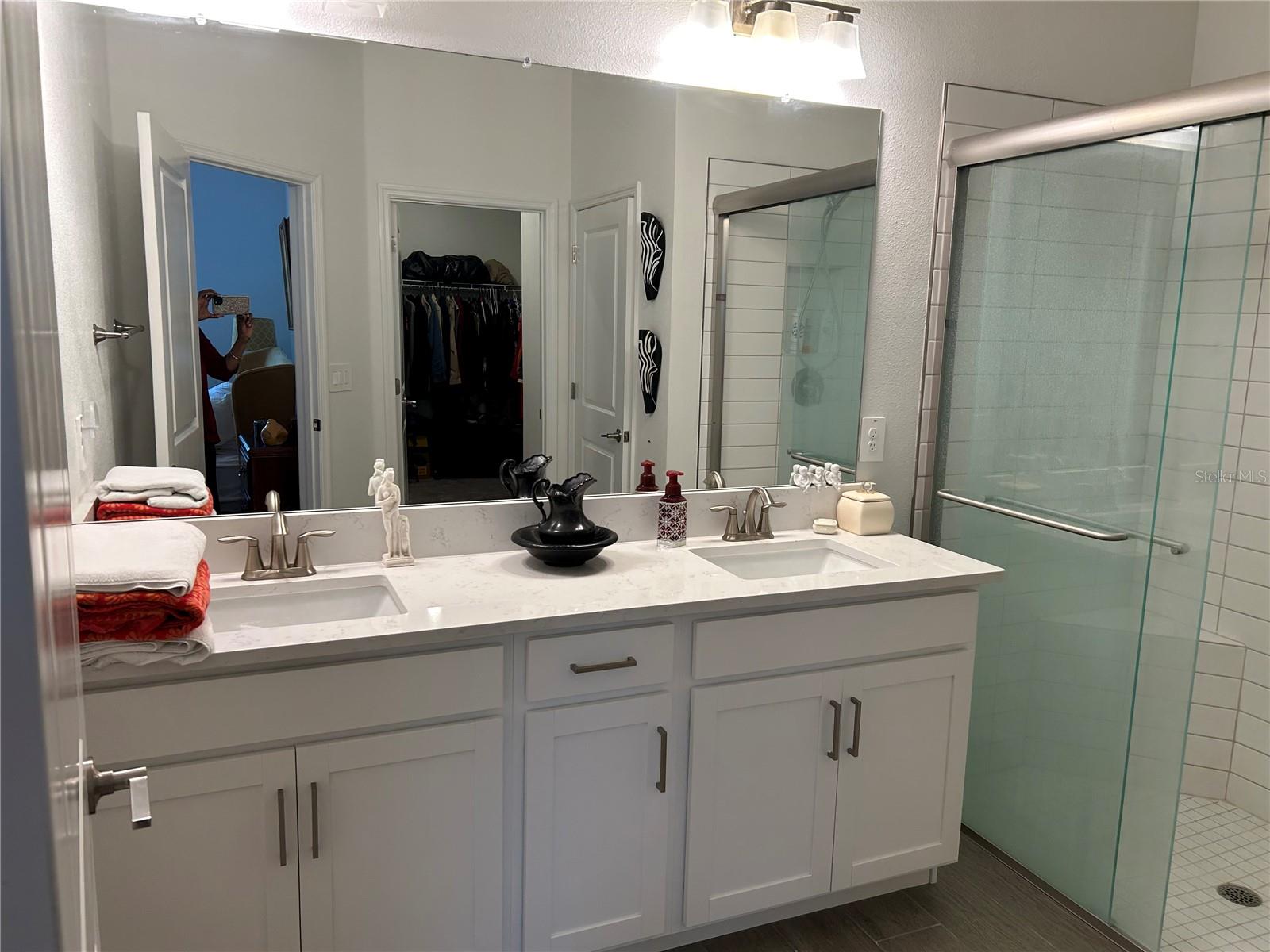 10395 BANYAN BREEZE BLVD — photo 32