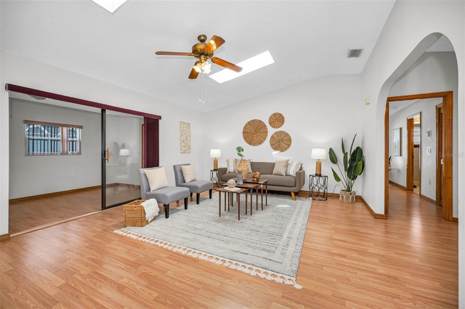 4745 SWALLOWTAIL DR — photo 9