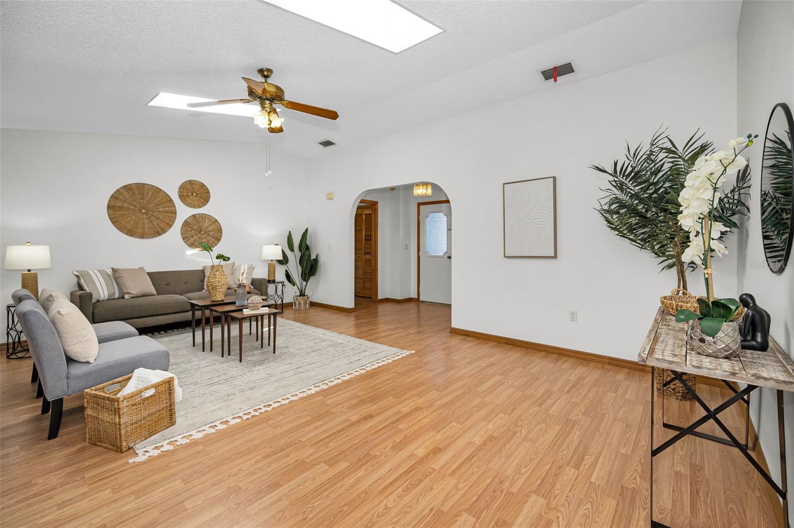 4745 SWALLOWTAIL DR — photo 7