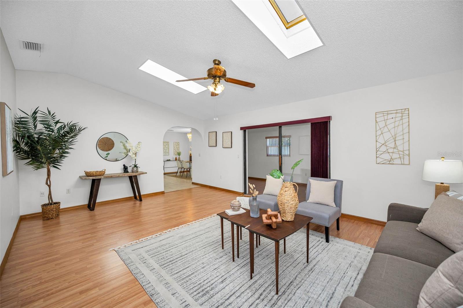 4745 SWALLOWTAIL DR — photo 10