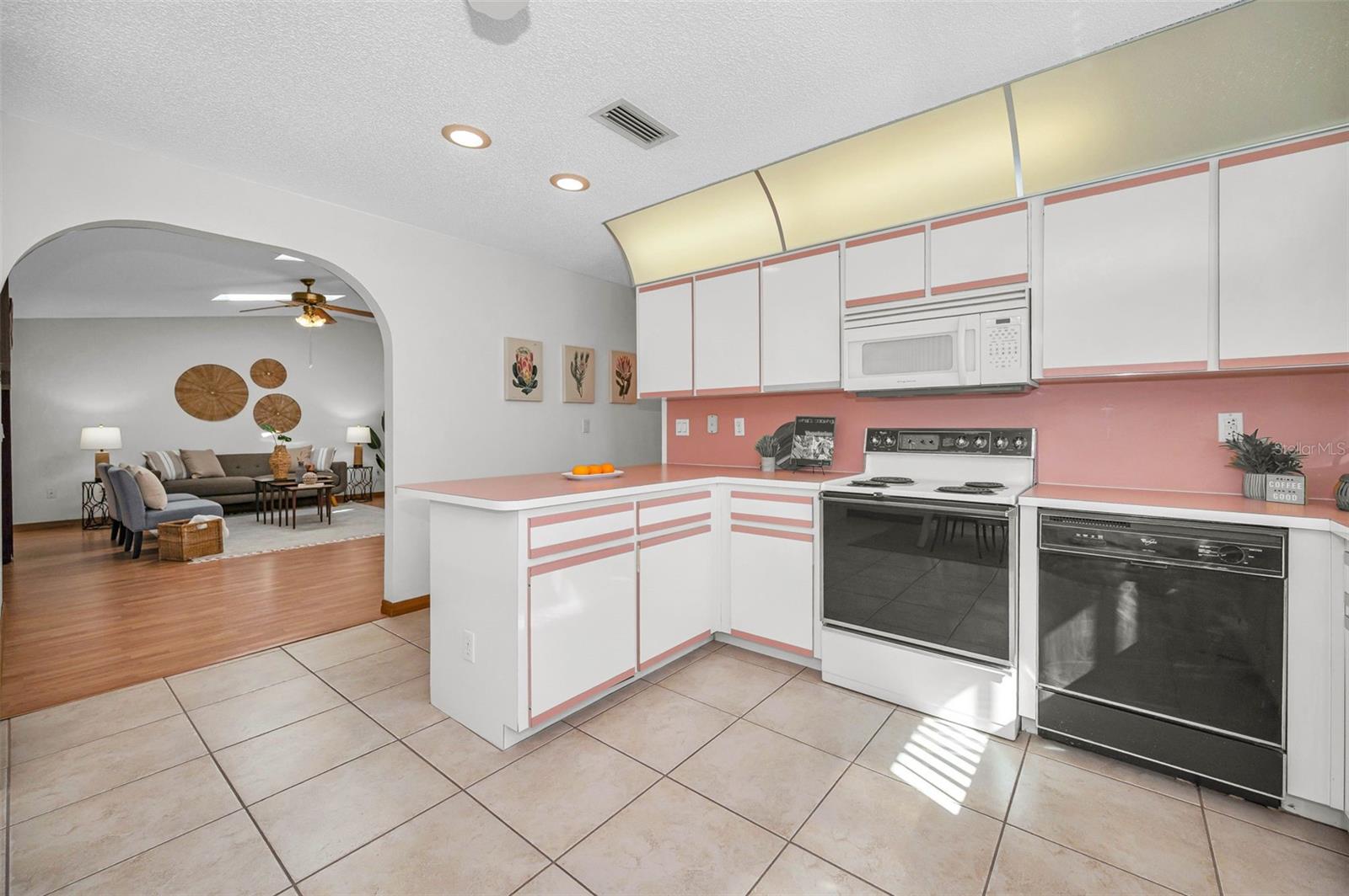 4745 SWALLOWTAIL DR — photo 15