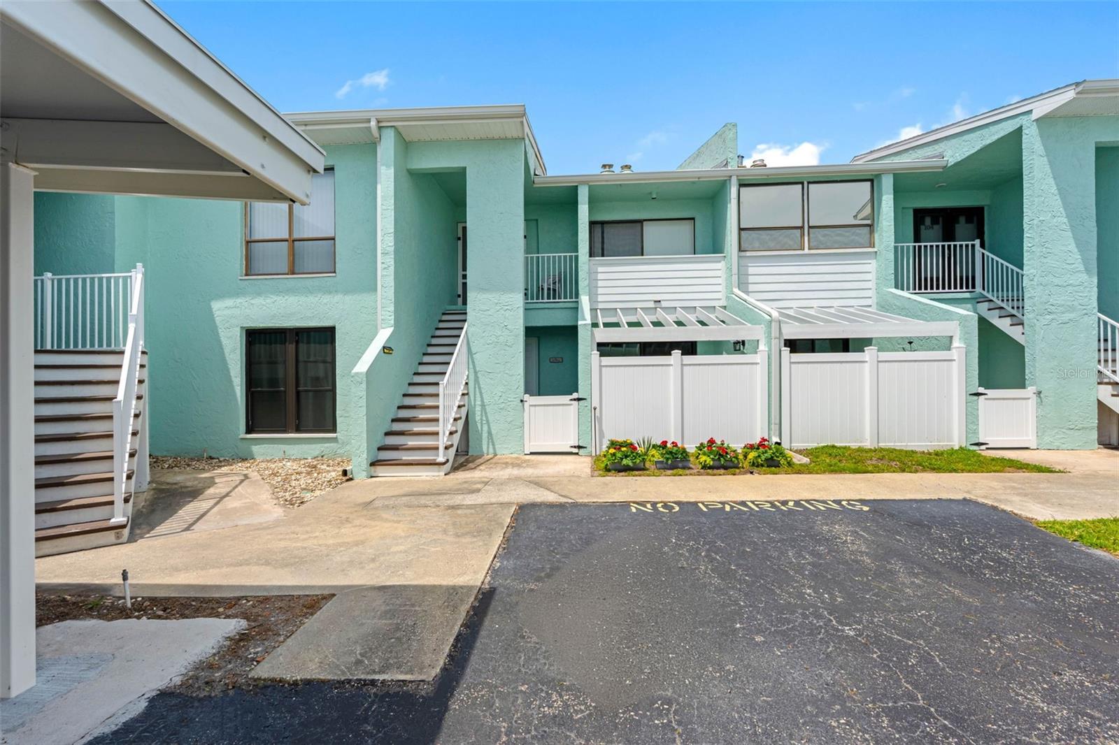 Home in INDIAN ROCKS BEACH — photo 4