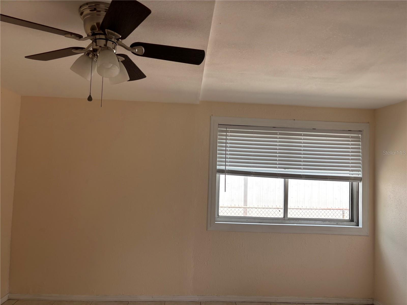 1320 LARSEN LN — photo 31