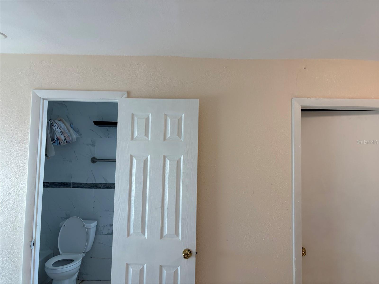 1320 LARSEN LN — photo 33