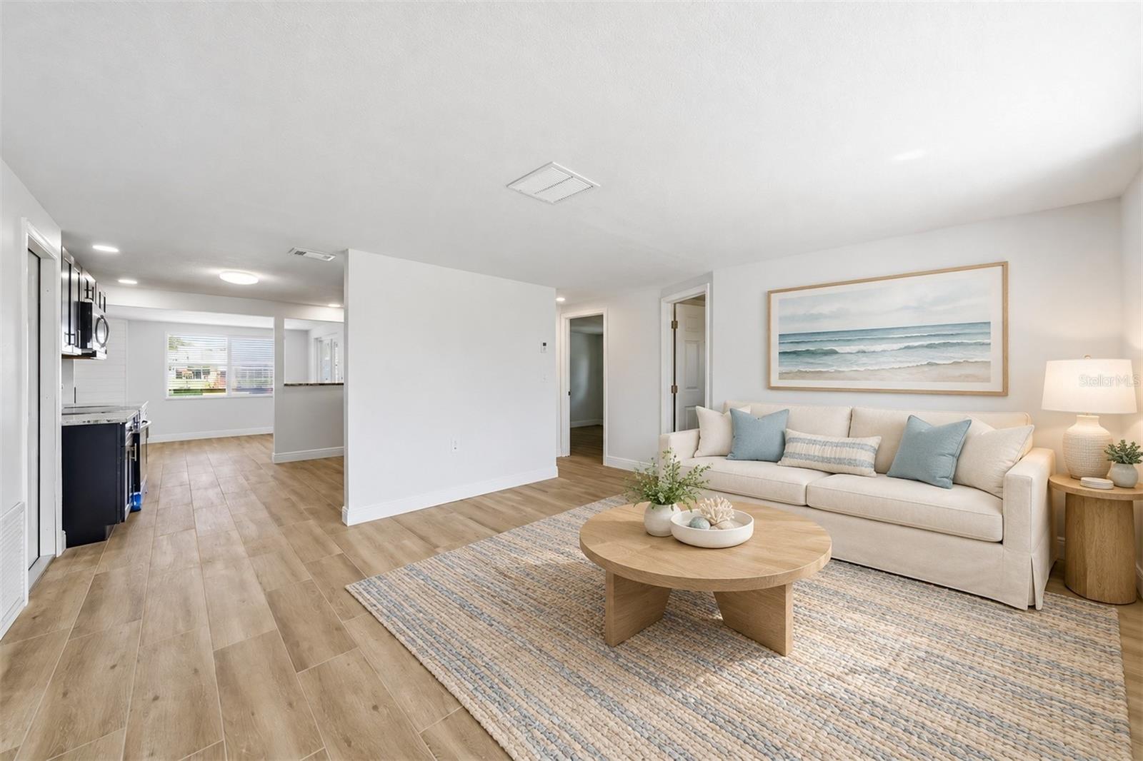 13902 BARNARD AVE — photo 4