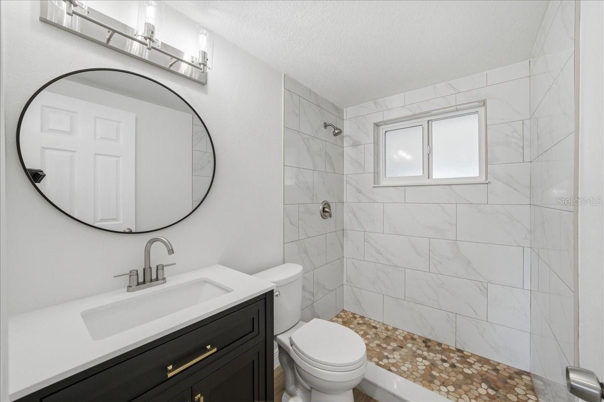 13902 BARNARD AVE — photo 15