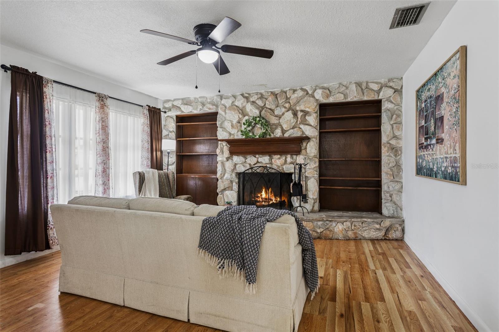 8303 TEMPLE PARK DR — photo 3