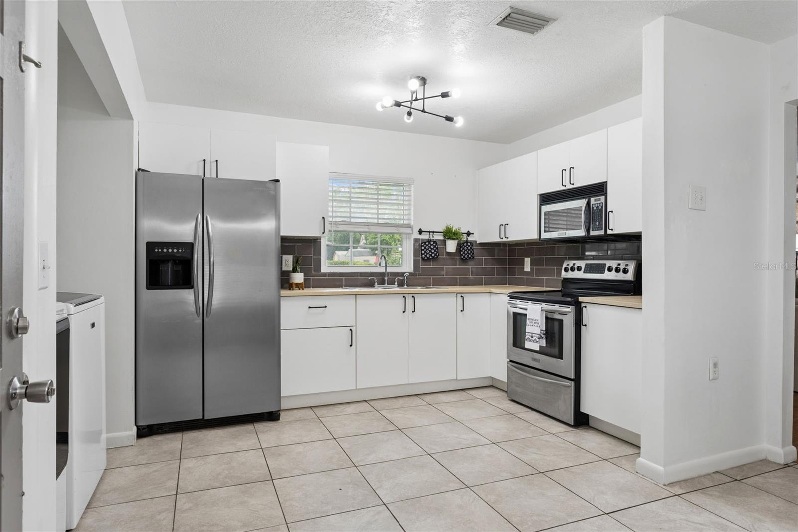 8303 TEMPLE PARK DR — photo 14