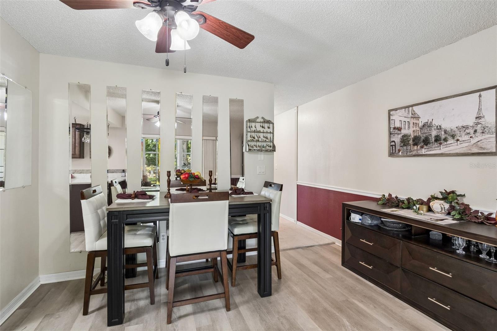 1319 ABBEY CRESCENT LN — photo 18