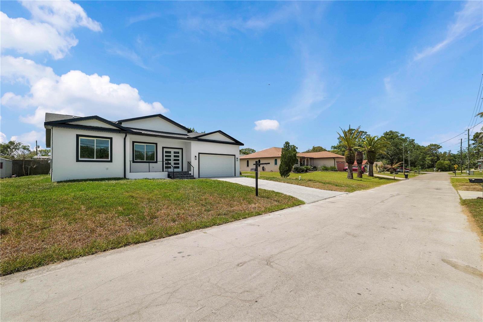 8526 INDIES DR — photo 4
