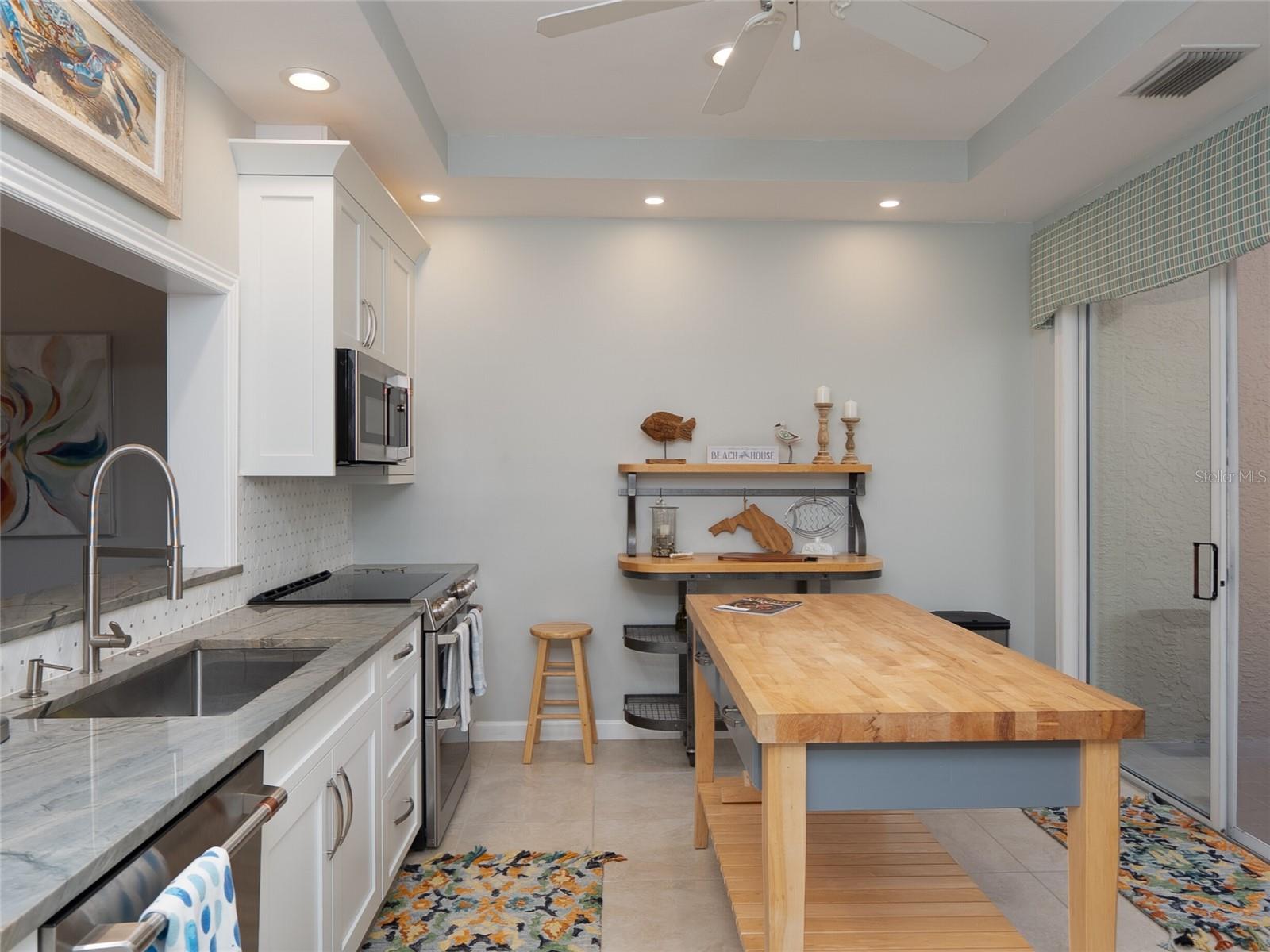 2013 HARBOUR LINKS DR #2013 — photo 15