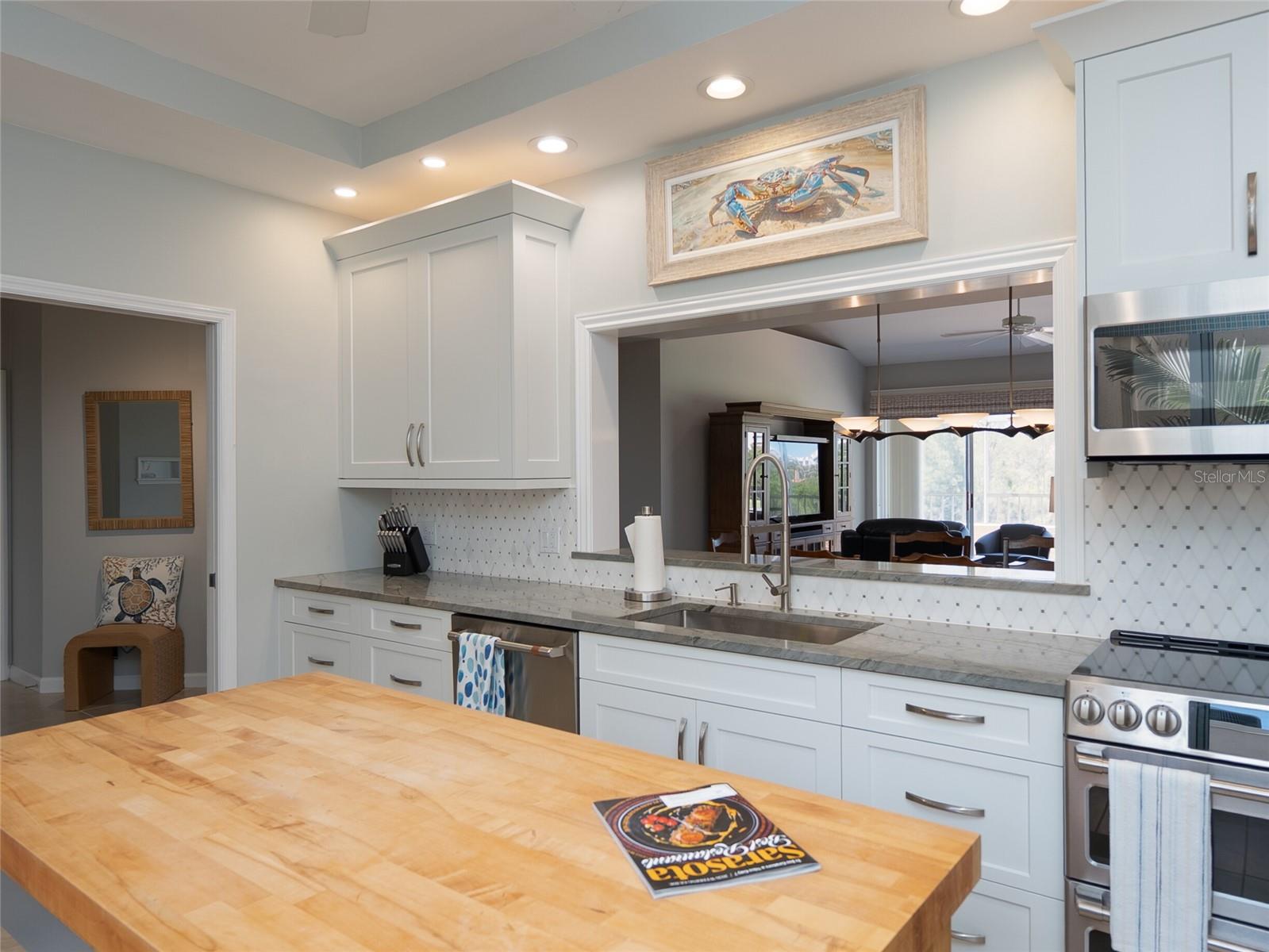 2013 HARBOUR LINKS DR #2013 — photo 18