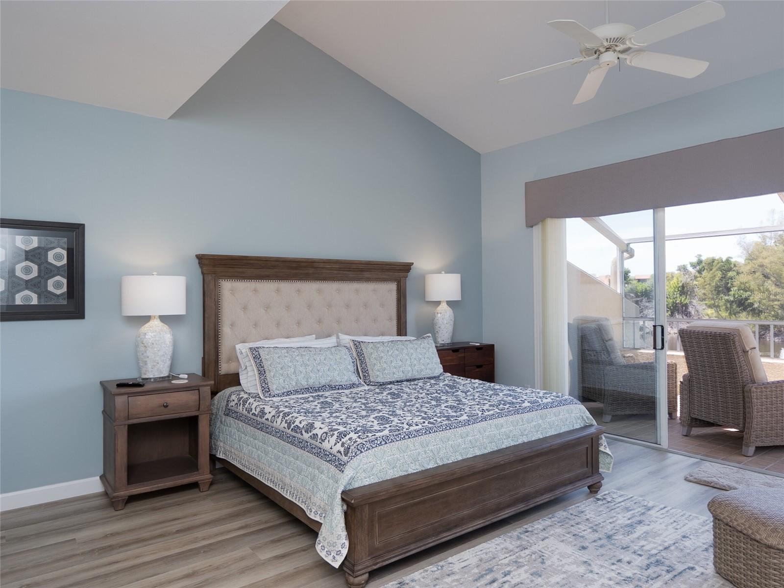 2013 HARBOUR LINKS DR #2013 — photo 31