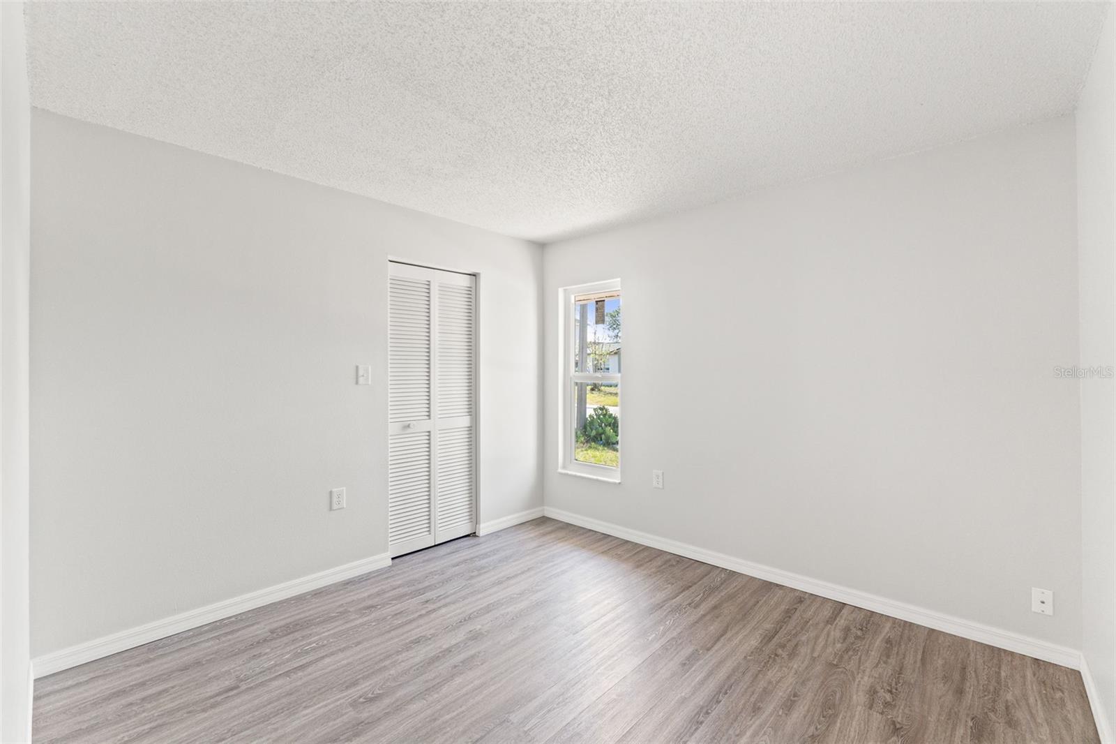 8341 CORNEY DR — photo 4